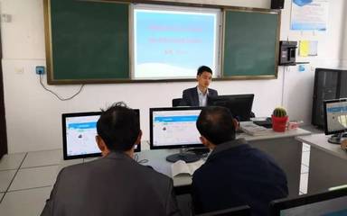 伍佑小學開展城南新區教育云平臺應用第二輪培訓工作